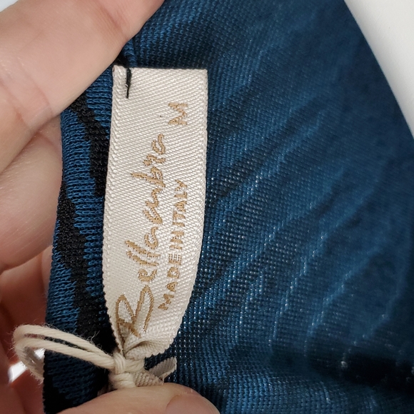 Bellambra Italian design Animal Pattern Blouse Size Medium - Picture 7 of 11